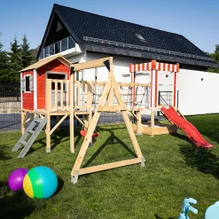 - Parc de jeux WUNDERLAND, balançoire incluse