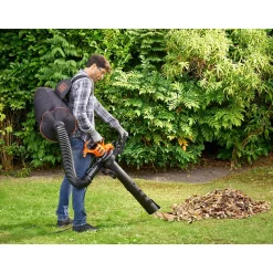 Aspirateur souffleur broyeur filaire 3000 W - 864 m³/h - ratio 16:1 - avec sac de 72 L - Black+Decker BEBLV301-QS