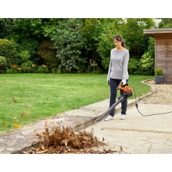 Aspirateur souffleur broyeur filaire 3000 W - 864 m³/h - ratio 16:1 - avec sac de 72 L - Black+Decker BEBLV301-QS