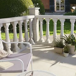 Balustre ronde BLOOMA Barcelone blanche 13 x 13 x h.80 cm