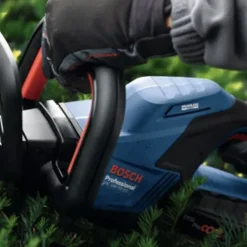 Bosch Professional GHE 18V-60 (II) Taille-haies 18V machine nue, lame 60 cm, 3,0 kg