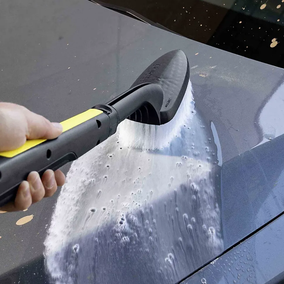 Brosse simple Karcher en plastique noir