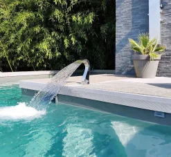 Cascade pour Piscine ou Spa Inox Fontaine Bassin Modèle Mini Demi Coeur Hauteur 30cm Largeur 16cm Profondeur 19cm Zenlys