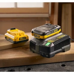 Chargeur + 2 batteries Stanley Fatmax V20 18V - 2Ah