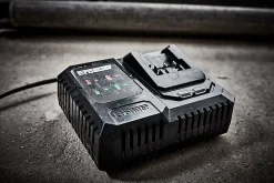 Chargeur de batterie rapide Erbauer 18V