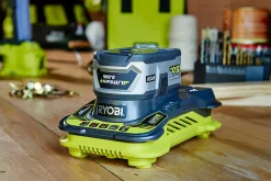 Chargeur de batterie Ryobi RC18150 18V