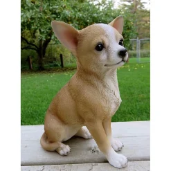Chihuahua assis en résine 23 cm
