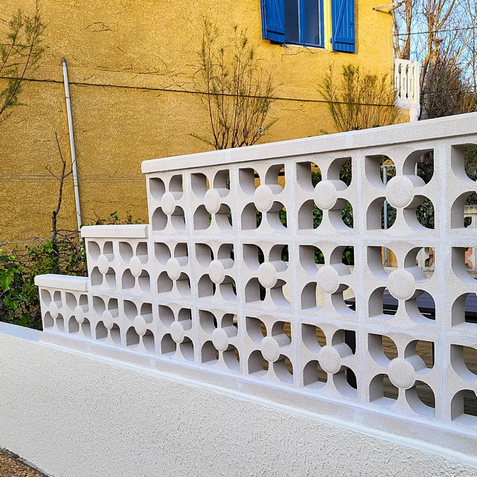 CLAUSTRAS BETON - modèle Fleur - Dimensions : L 25 x l 25 x Ep.7.8 cm - ( lot de 10 pièces)