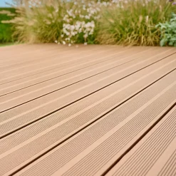 Lame de terrasse composite à clipser marron Neva Klikstrom L. 220 cm x l. 14,5 cm