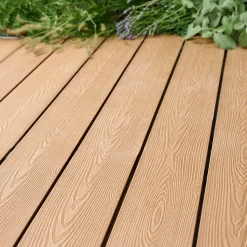 Lame de terrasse composite à clipser marron clair Neva Klikstrom L. 300 cm x l. 14,5 cm