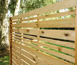 Panneau droit de clôture Mahoe en lames bois déstructurées ajourées traitées marron L. 180 x H.60 cm