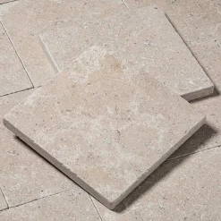 Pavé Pierre d'Egypte Beige 20x20x2 cm (vendu au m² - 25 pavés/m²) - RO'MA NATURE