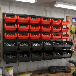 Peg Small - Panneau mural porte-outils 64x41 cm avec 30 boîtes de rangement empilables