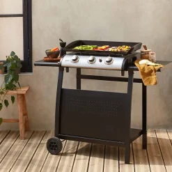 Plancha au gaz 3 brûleurs sur chariot - Porthos - 7.55kW. plancha à gaz avec desserte . cuisine extérieure. plaque émaillée. inox.