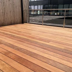 Planches de terrasse bois exotique JATOBA pour 20 m², Longueur 5,8 m.