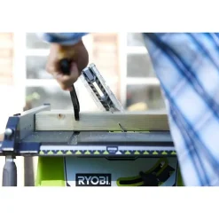 RYOBI - Scie sur table 1 800 W + pietement rétractable, lame 254 mm 48 dents, guide parallele & poussoir - RTS1800S-G