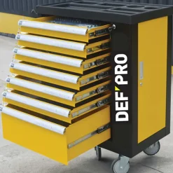 Servante d'atelier DEFPRO 7 tiroirs avec 252 outils