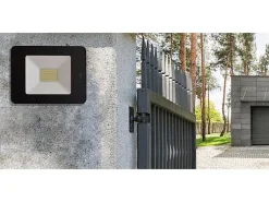 TIBELEC Projecteur À Fixer À Détection Extérieur Led Intégrée 4400 Lm Noir
