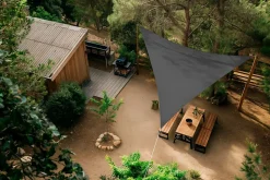 Voile d'ombrage Rivage triangulaire 5m de côté ardoise Jardiline